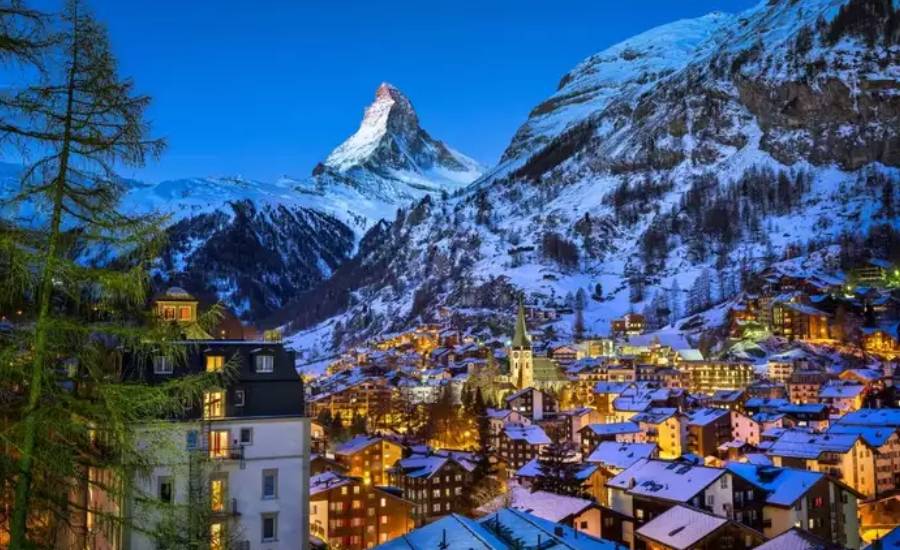 Des lieux qui deviennent magiques en Suisse pendant les hivers