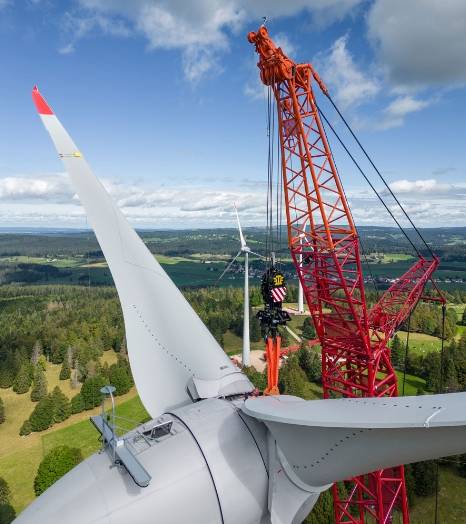 Nacelle sur chenilles Liebherr LR 11000 et LR 1700-1.0, Suisse