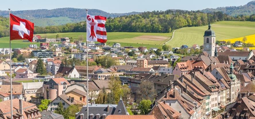 l'intersection des compétences médicales traditionnelles et nouvelles dans le Jura